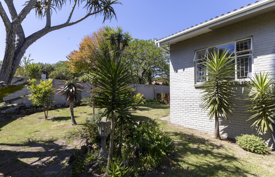 5 Bedroom Property for Sale in West Bank Eastern Cape